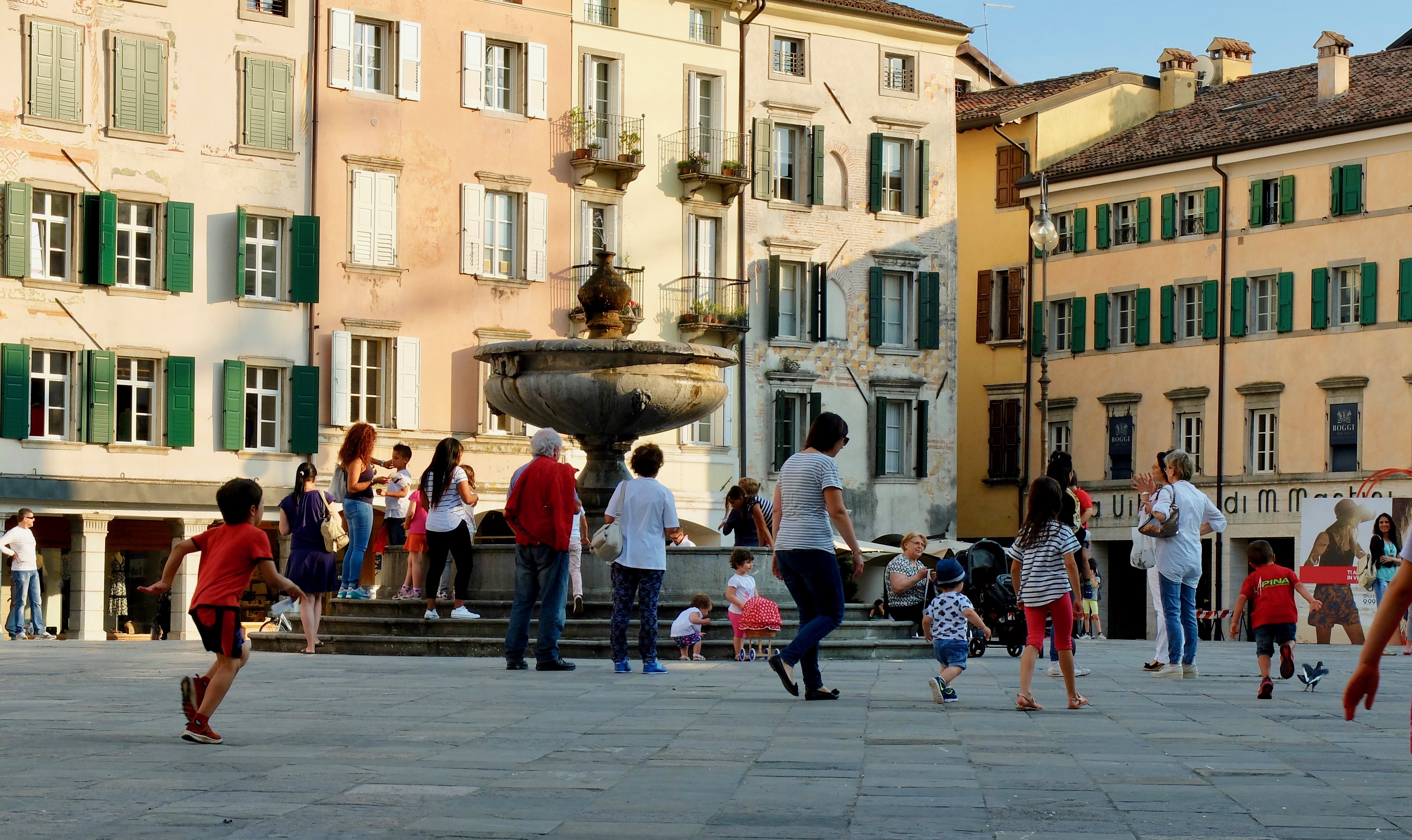 Italian life on the piazza